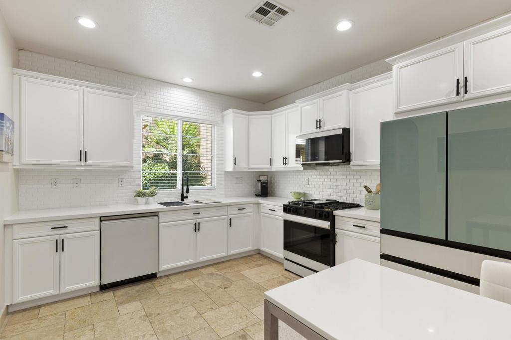 MLS #219133194DA img 0