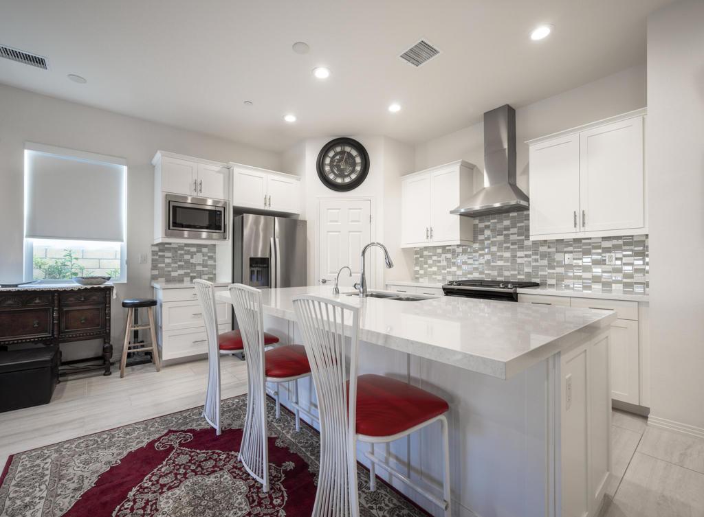 MLS #219133968DA img 0