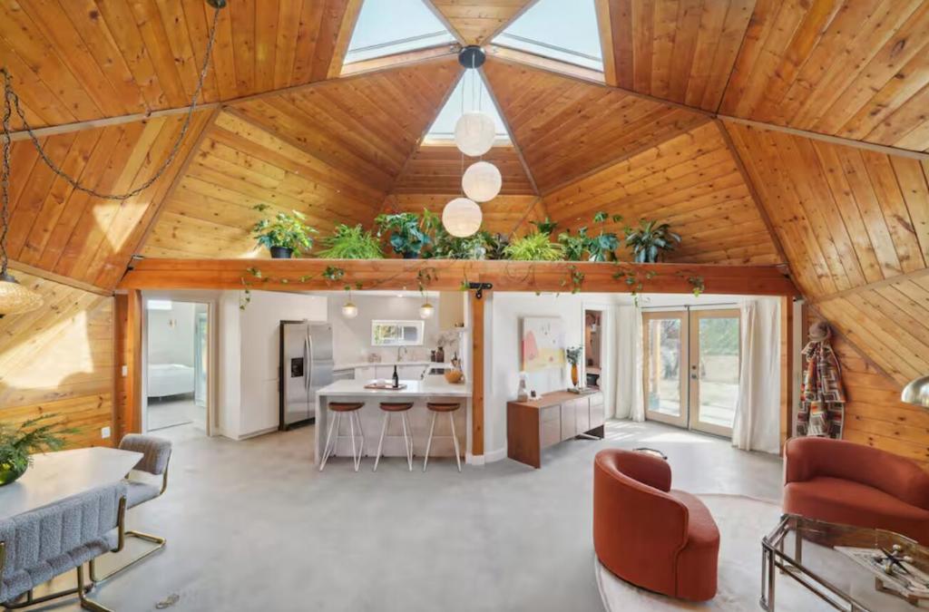 MLS #219138604PS image #0