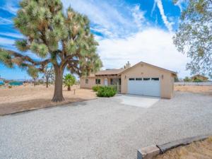 1823 Hilton Avenue Yucca Valley CA 92284 | MLS #219147518DA 45 MLS #219147518DA image #0
