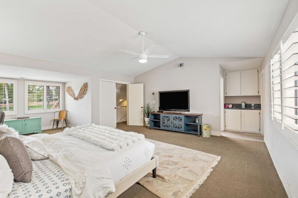 MLS #219149042DA image #0