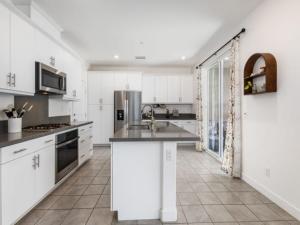 76333 Oxford Lane Palm Desert CA 92211 | MLS #219149245DA 45 MLS #219149245DA image #0