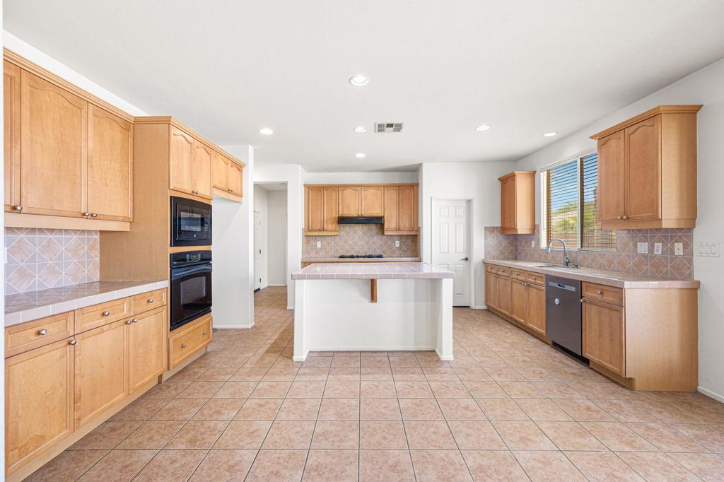MLS #219150688DA image #0