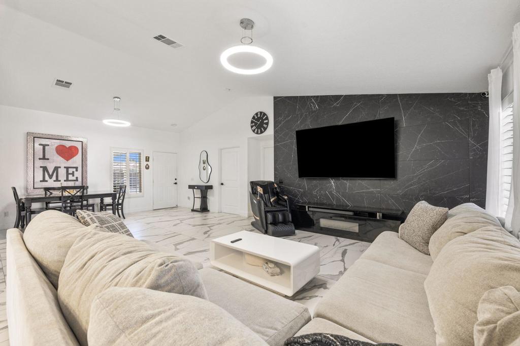 MLS #219150808PS image #0