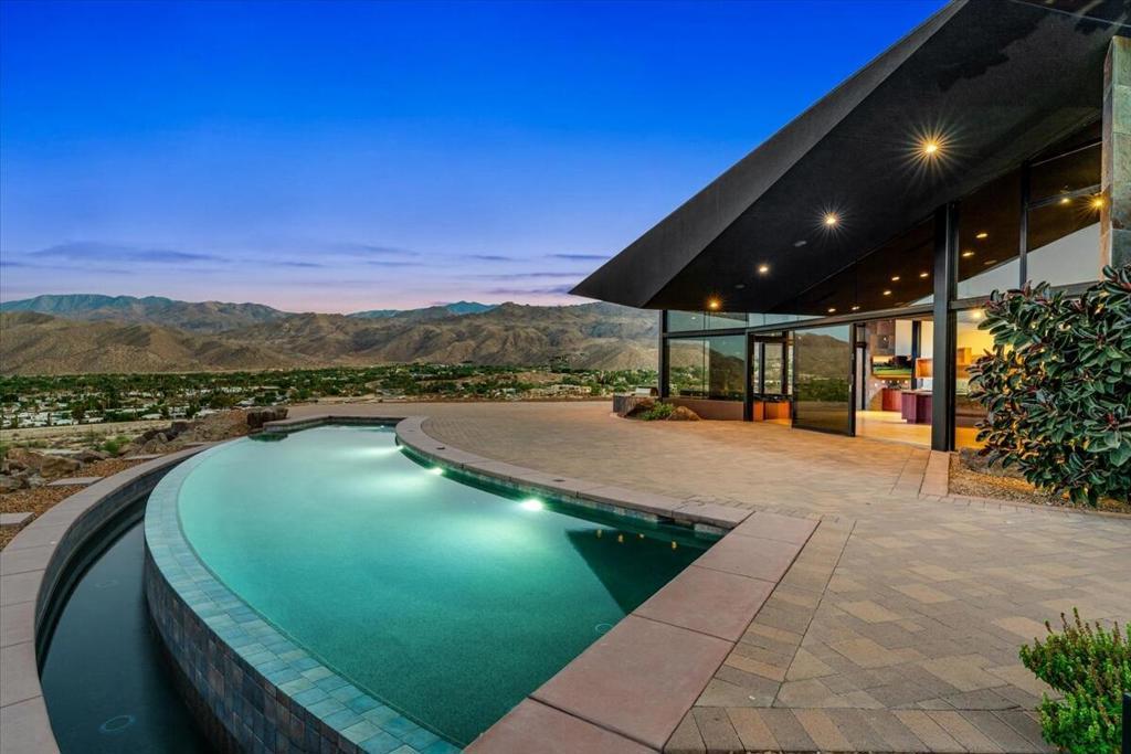 MLS #219151250DA image #0