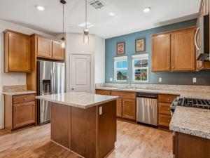 MLS #219152929DA image #0