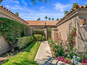 38641 Nasturtium Way Palm Desert CA 92211 | MLS #219153984DA 45 MLS #219153984DA image #0
