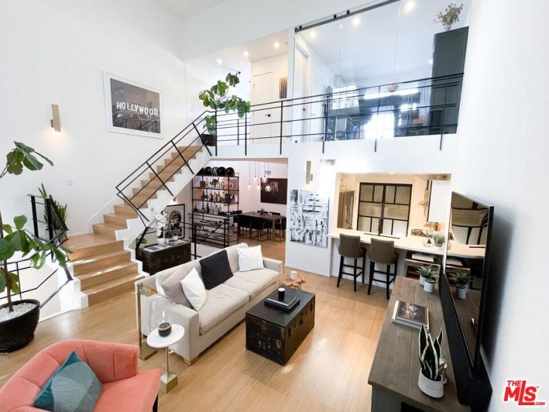 MLS #22117069 image #0