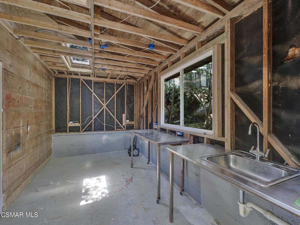 13606 Oak Canyon AvenueSherman Oaks img 0
