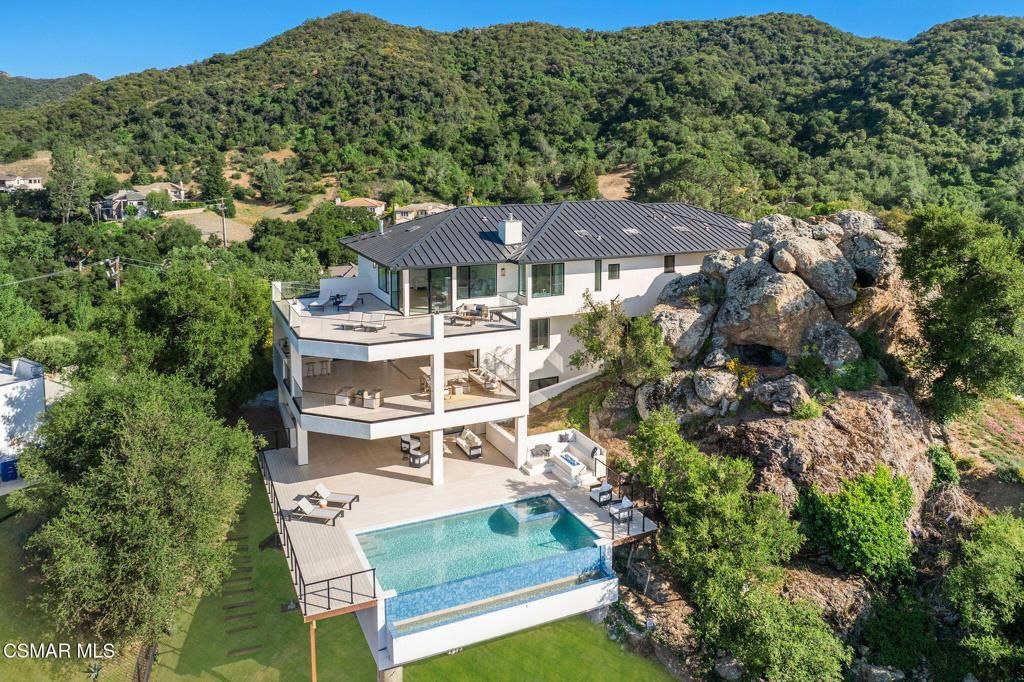 MLS #225002576 image #0