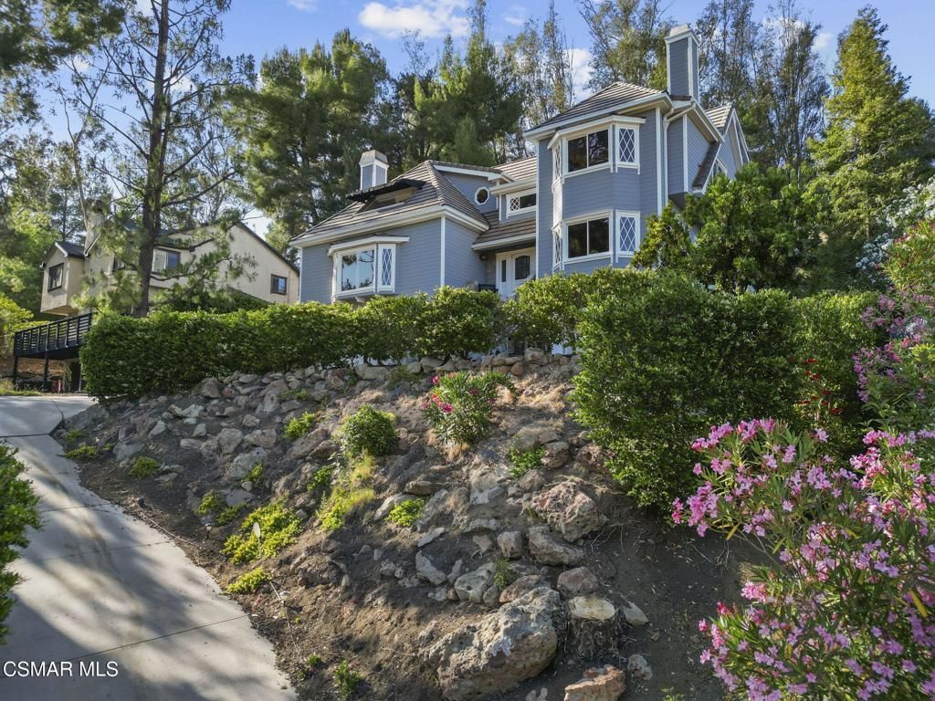 MLS #225002831 image #0