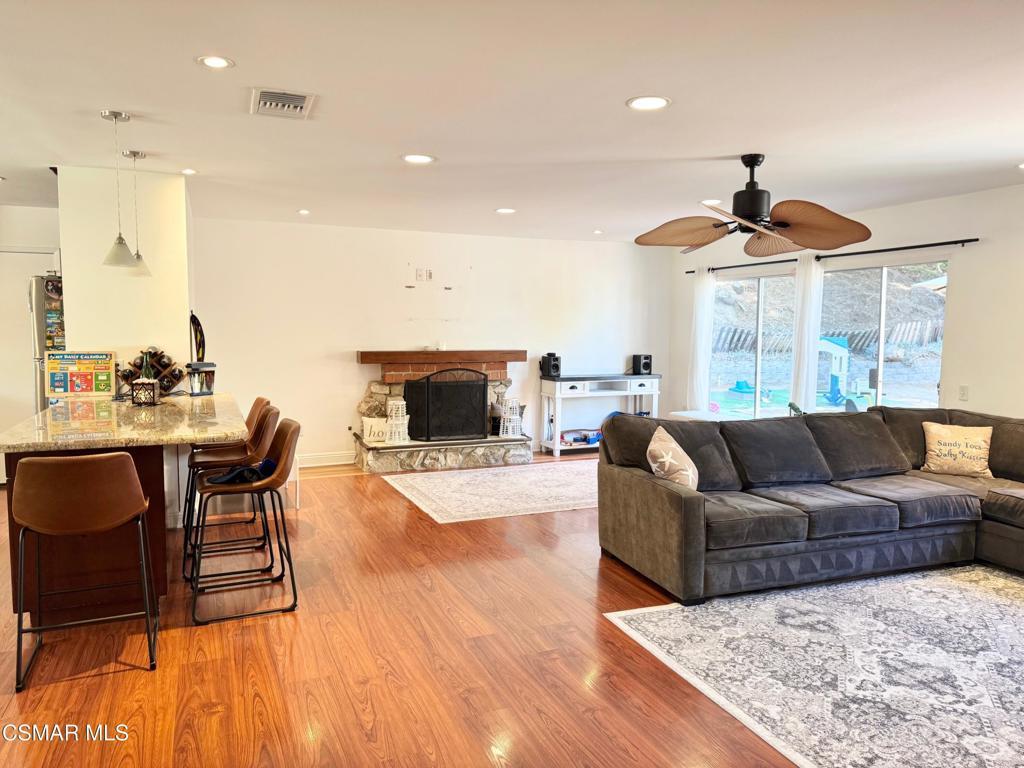 MLS #225003802 img 0