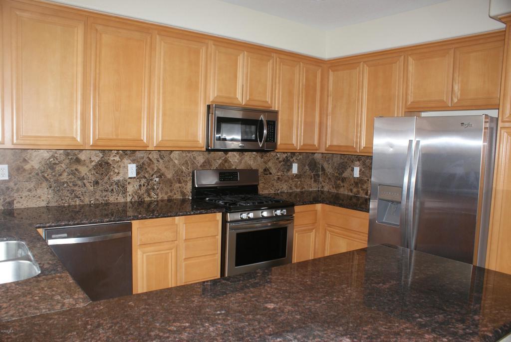 MLS #225003833 img 0