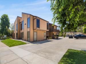 Canada #3 Glendale CA 91208 MLS #225003878 45 MLS #225003878 image #0