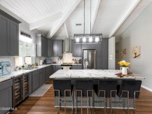 MLS #225004390 image #0