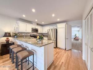 MLS #225005039 image #0