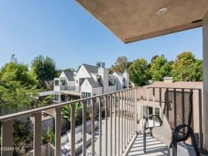 Glenroy AV Los Angeles CA 90049 MLS #225005333 45 MLS #225005333 image #0