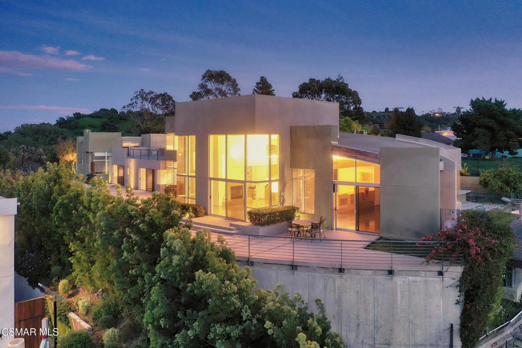 MLS #226001530 image #0