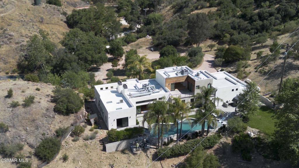 MLS #226002449 image #0