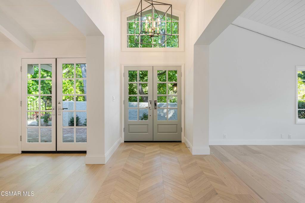 MLS #226003143 image #0