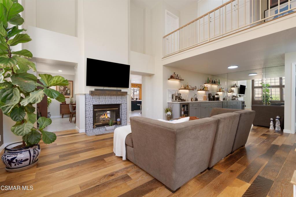 685 Brademas CT Simi Valley CA 93065 | MLS #226003173 41 MLS #226003173 image #0