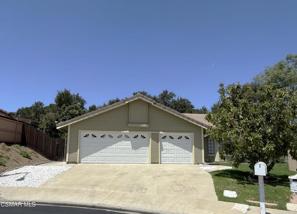 MLS #226003877 image #0