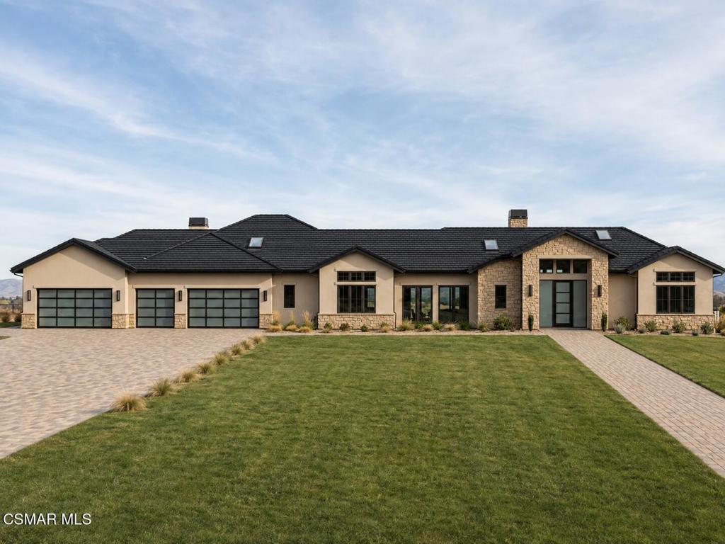 MLS #226004163 image #0
