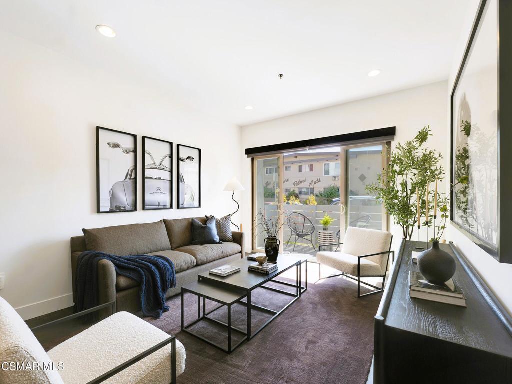 5016 Bakman AV #104 North Hollywood CA 91601 | MLS #226003934 87 MLS #226003934 image #0