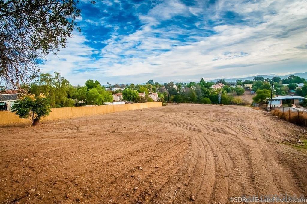 MLS #230003183SD image #0