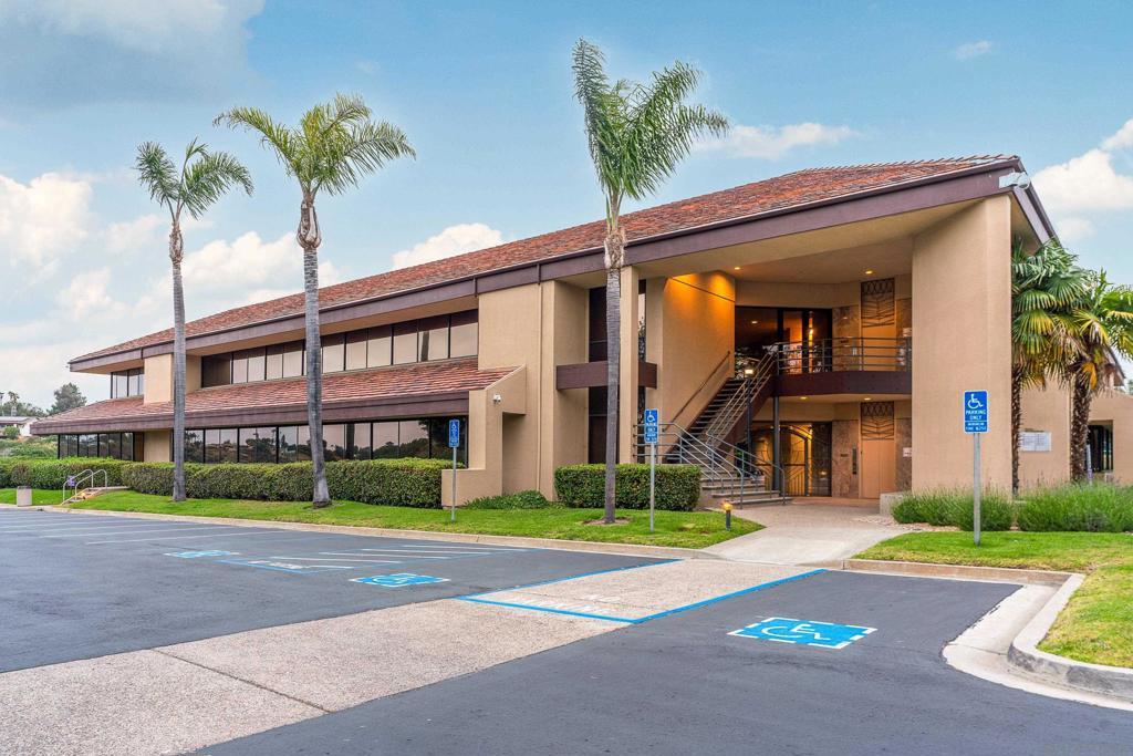 MLS #230021904SD image #0