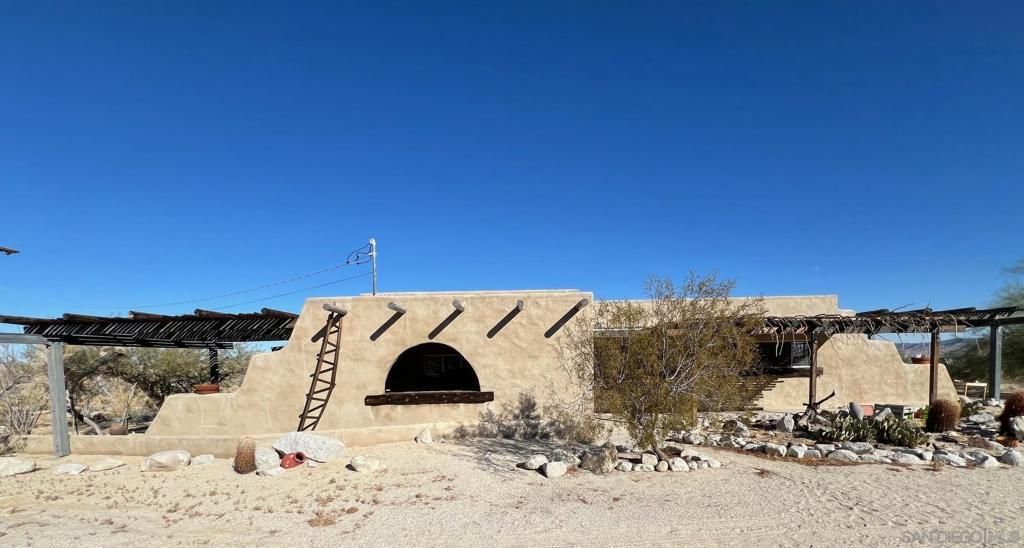 MLS #240026553SD image #0