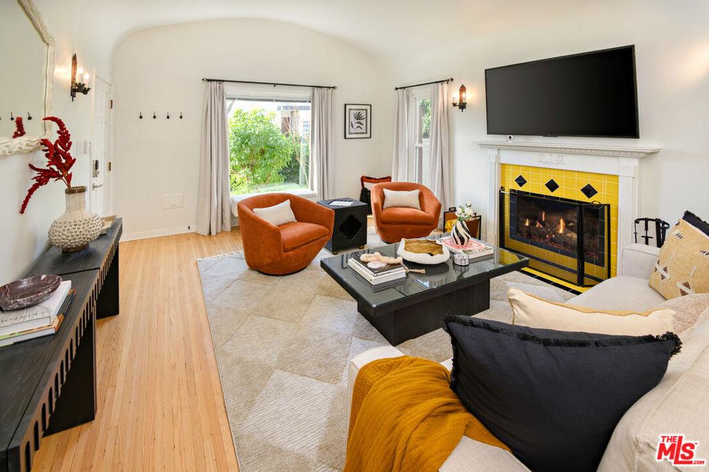 MLS #24429543 image #0