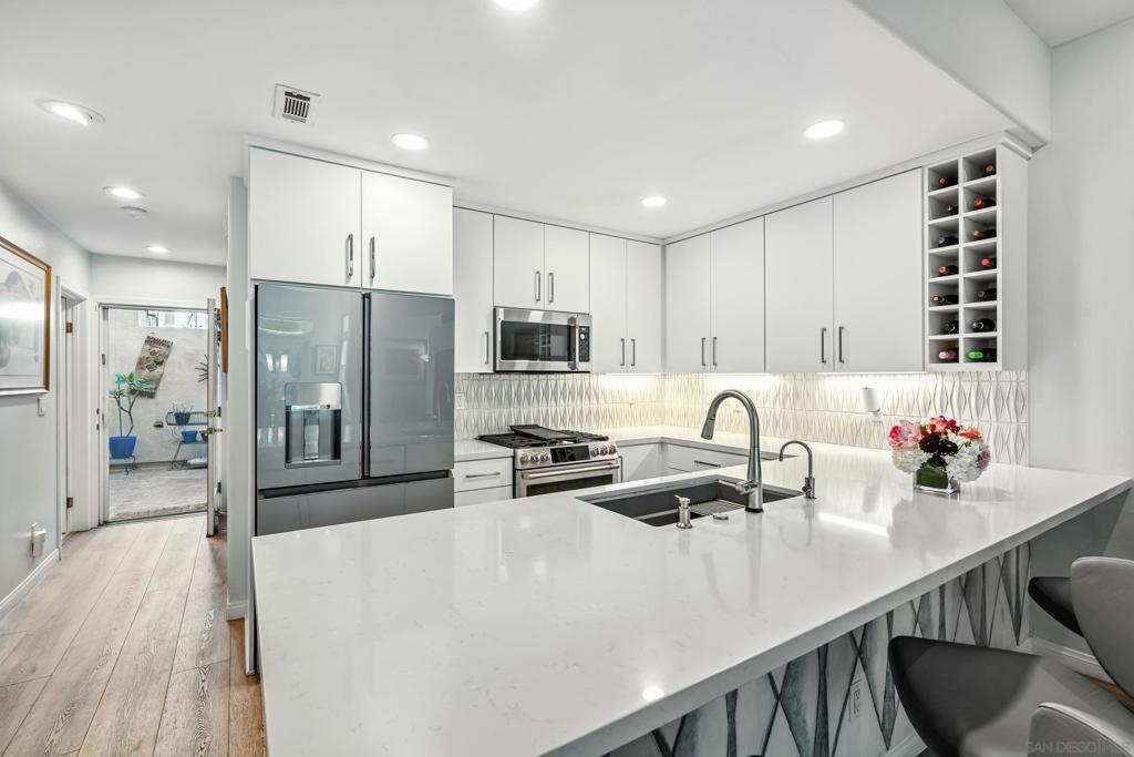 MLS #250016769SD img 0