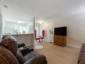 MLS #250018614SD image #0