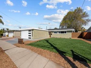 MLS #250019887SD image #0