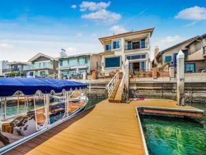 MLS #250021523SD image #0