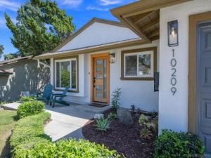 MLS #250025323SD image #0