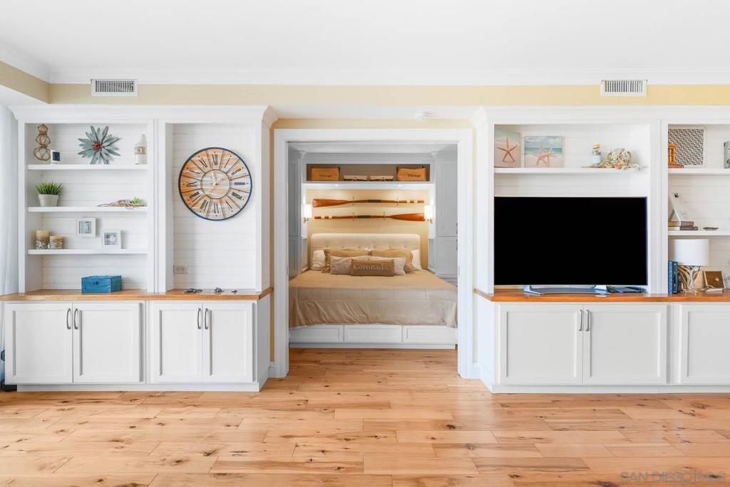 MLS #250025666SD image #0