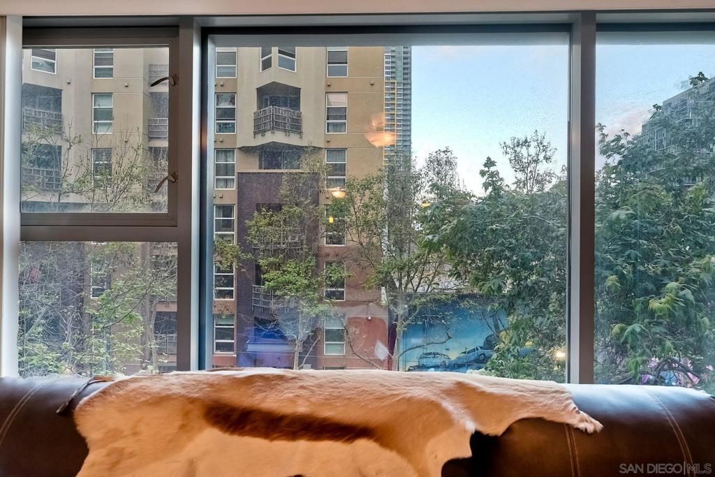 MLS #250026443SD image #0