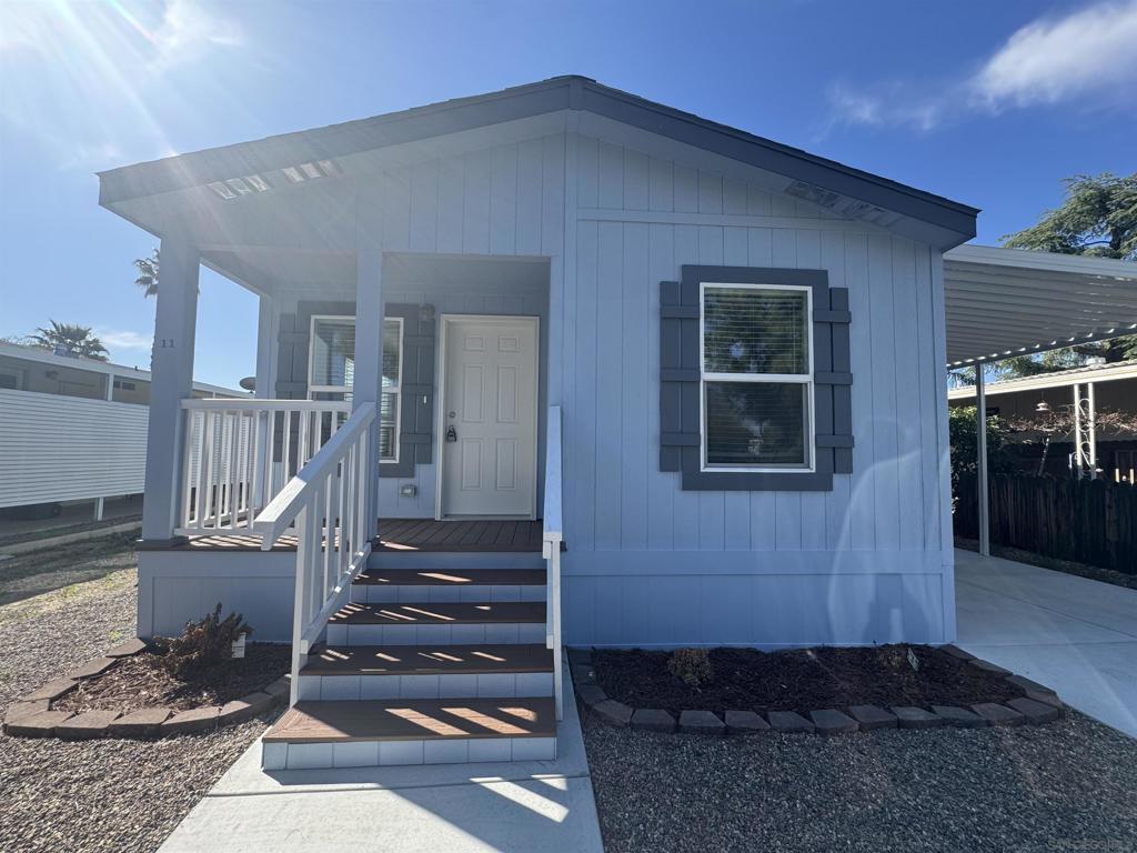 MLS #250026684SD image #0