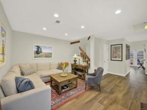 MLS #250026872SD image #0