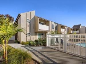 MLS #250026925SD image #0