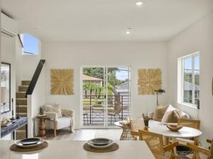 MLS #250026959SD image #0