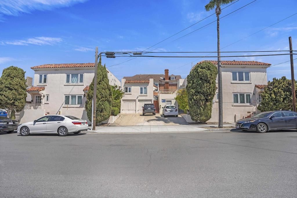 MLS #250027938SD img 0