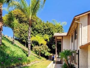 MLS #250028344SD image #0