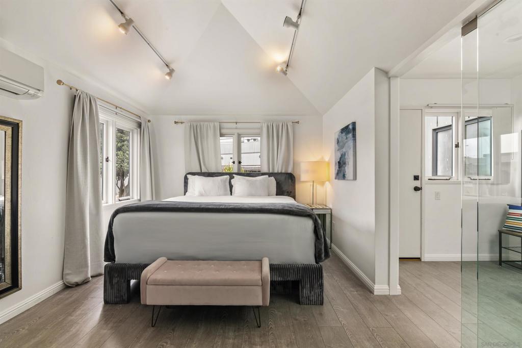 MLS #250028399SD image #0