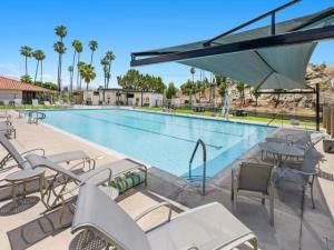 MLS #250028500SD image #0