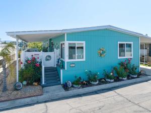 MLS #250028791SD image #0