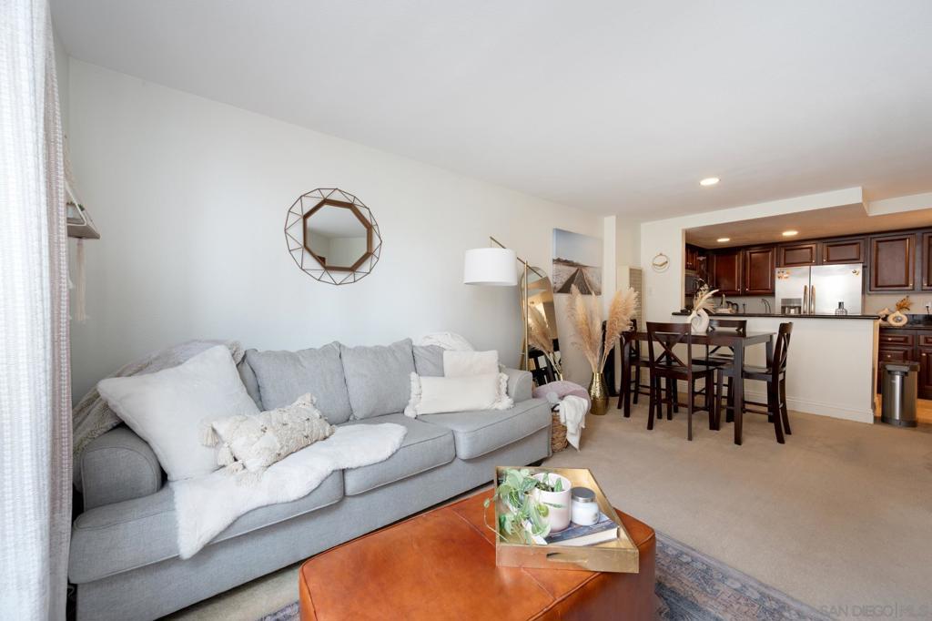 MLS #250030431SD img 0