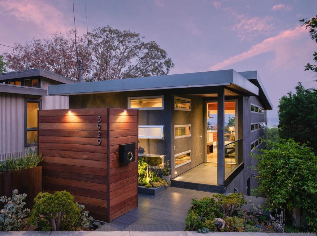 MLS #250030529SD img 0